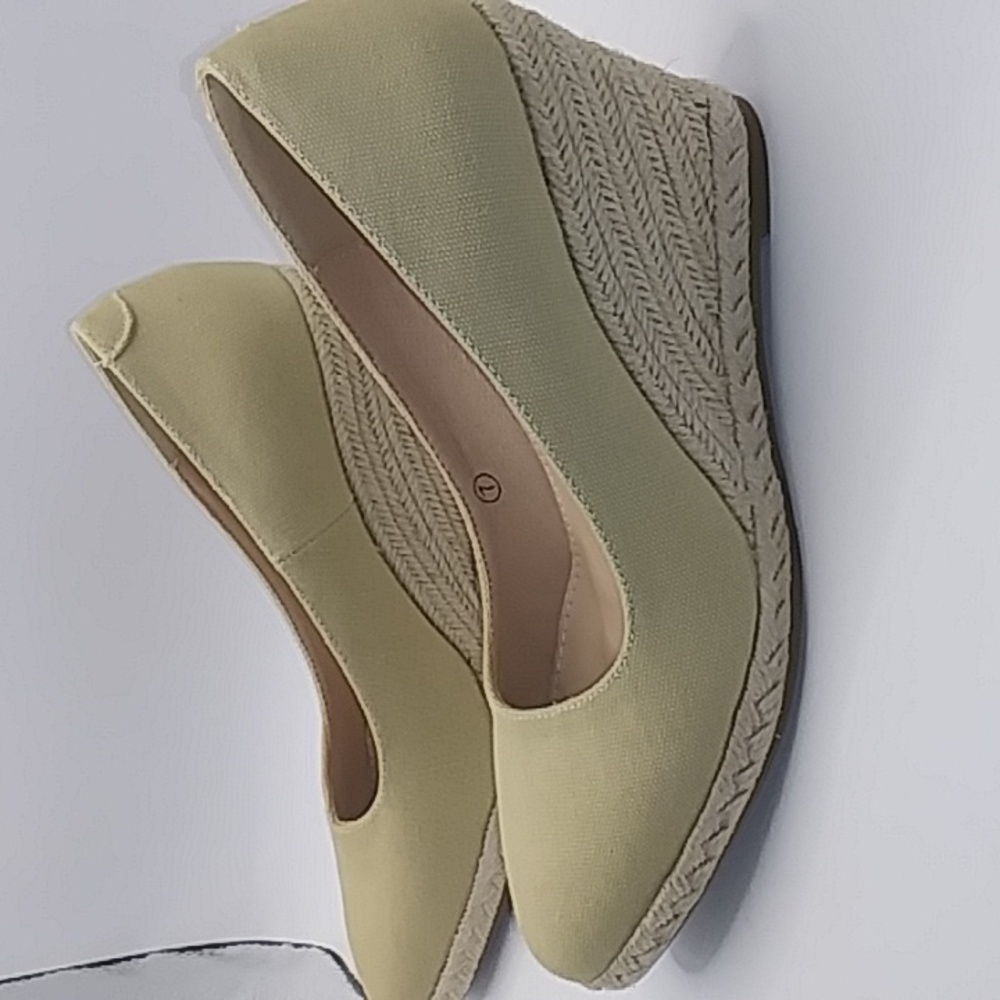 Platform Espadrilles - Picture 2 of 7
